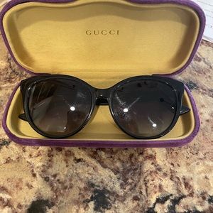Gucci Cat Eye Sunglasses with case